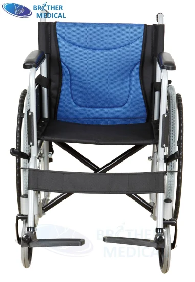 Базовая складная ручная стальная инвалидная коляска Экономичный стандарт Хром Фошань 809 Уход за пациентами на дому Мобильность пожилых людей Инвалидная коляска Медицинское оборудование Больница FDA CE